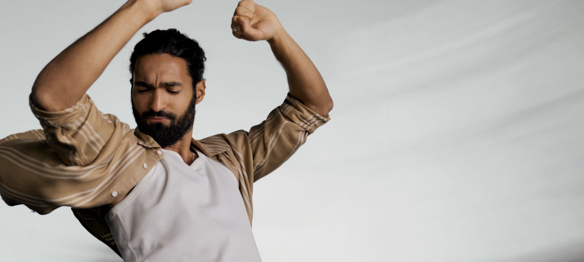 3600524076689 5 2000x900