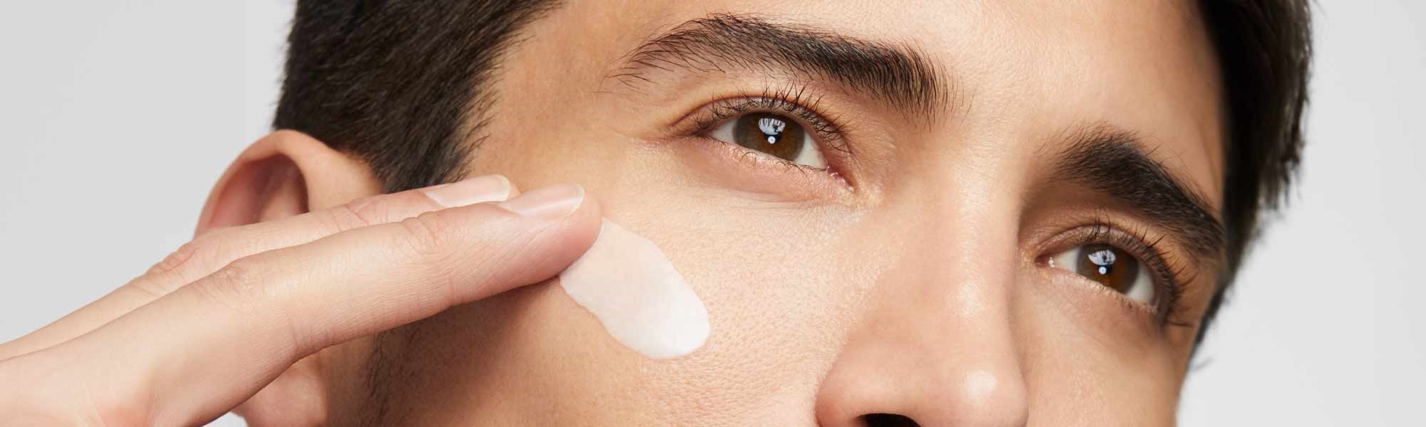 Power Age Cream Application