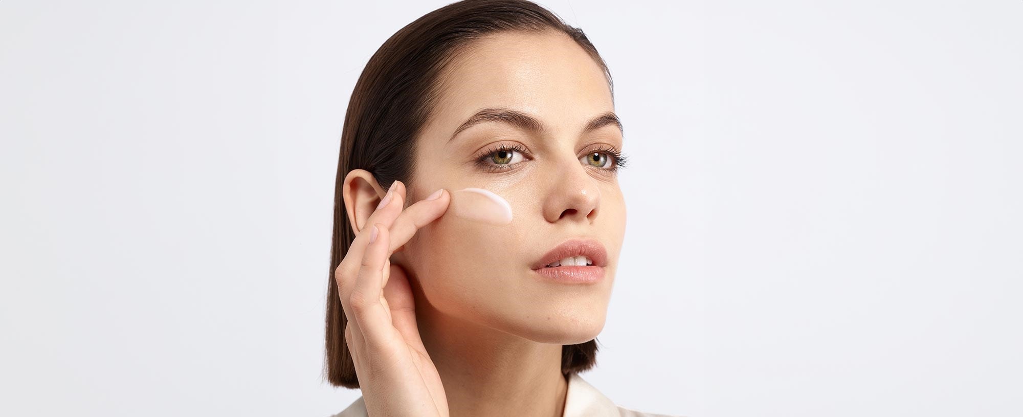 Revitalift Filler Ha Watercream Routine Step3