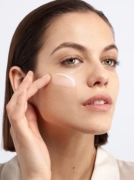 Revitalift Filler Ha Watercream Routine Step3