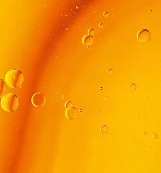 Revitalift Vitamin C Serum Site Banner Article