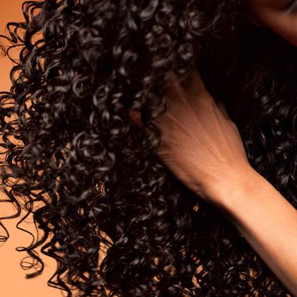 Elvive Dreamlengths Curls Hairshot2