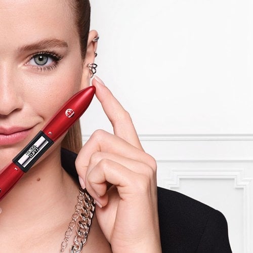 OAP ECOM MAKEUP EYE MASCARA PRO XXL LIFT PACK IN HAND 2000x900