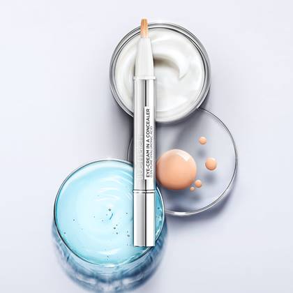 True Match Concealer Additional product and texture