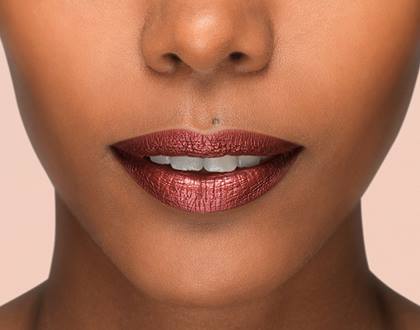 Liquid Lipstick Metallic 205 I Fascinate p4