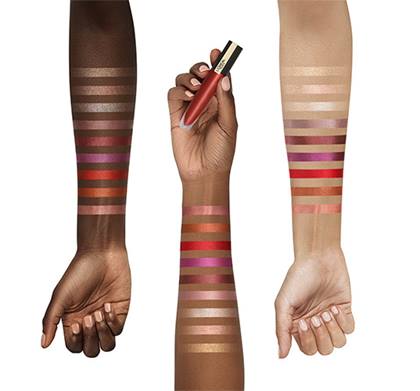 OAPMAKEUPLIPSROUGESIGNATUREMETALLICSARMAPPLICATIONS3ARMSWITHLIPSTICKBD