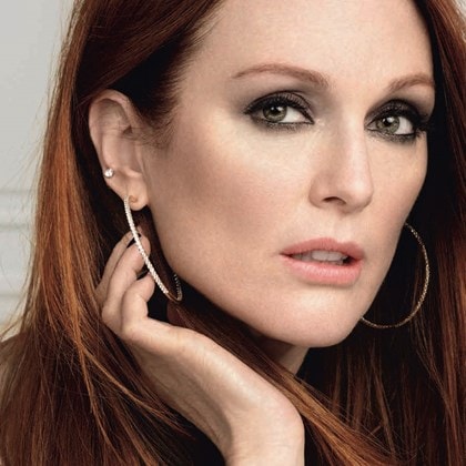 Juliannemoore Age Perfect Renaissance Cellulaire Hero