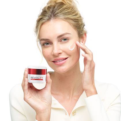 revitalift day cream hydrating texture